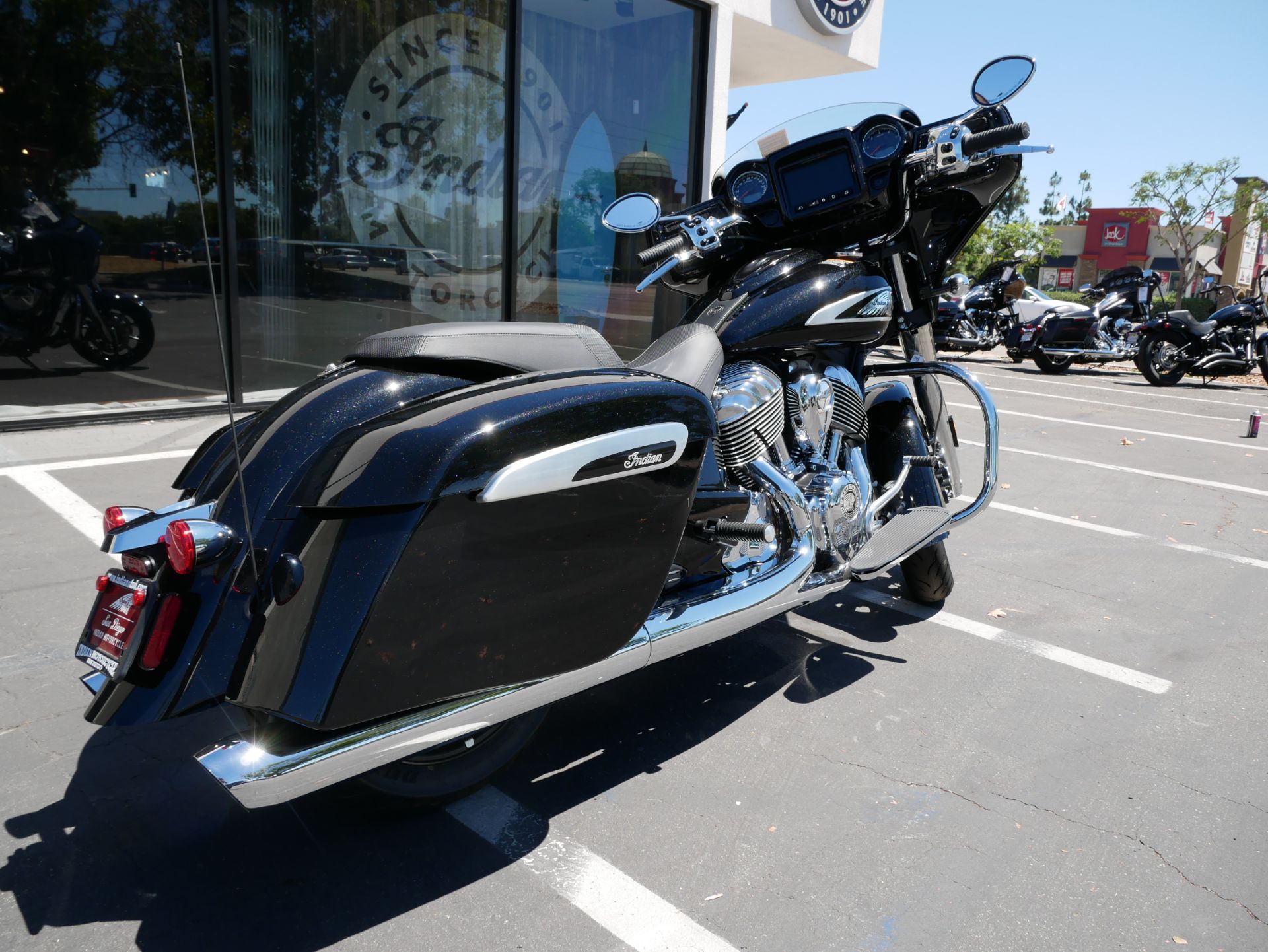 2020 Indian Chieftain® Limited in San Diego, California - Photo 8