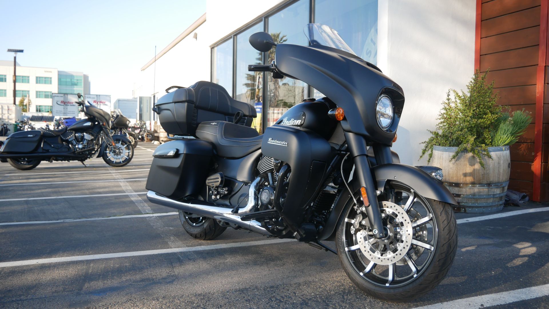 2022 Indian Motorcycle Roadmaster® Dark Horse® in San Diego, California - Photo 2