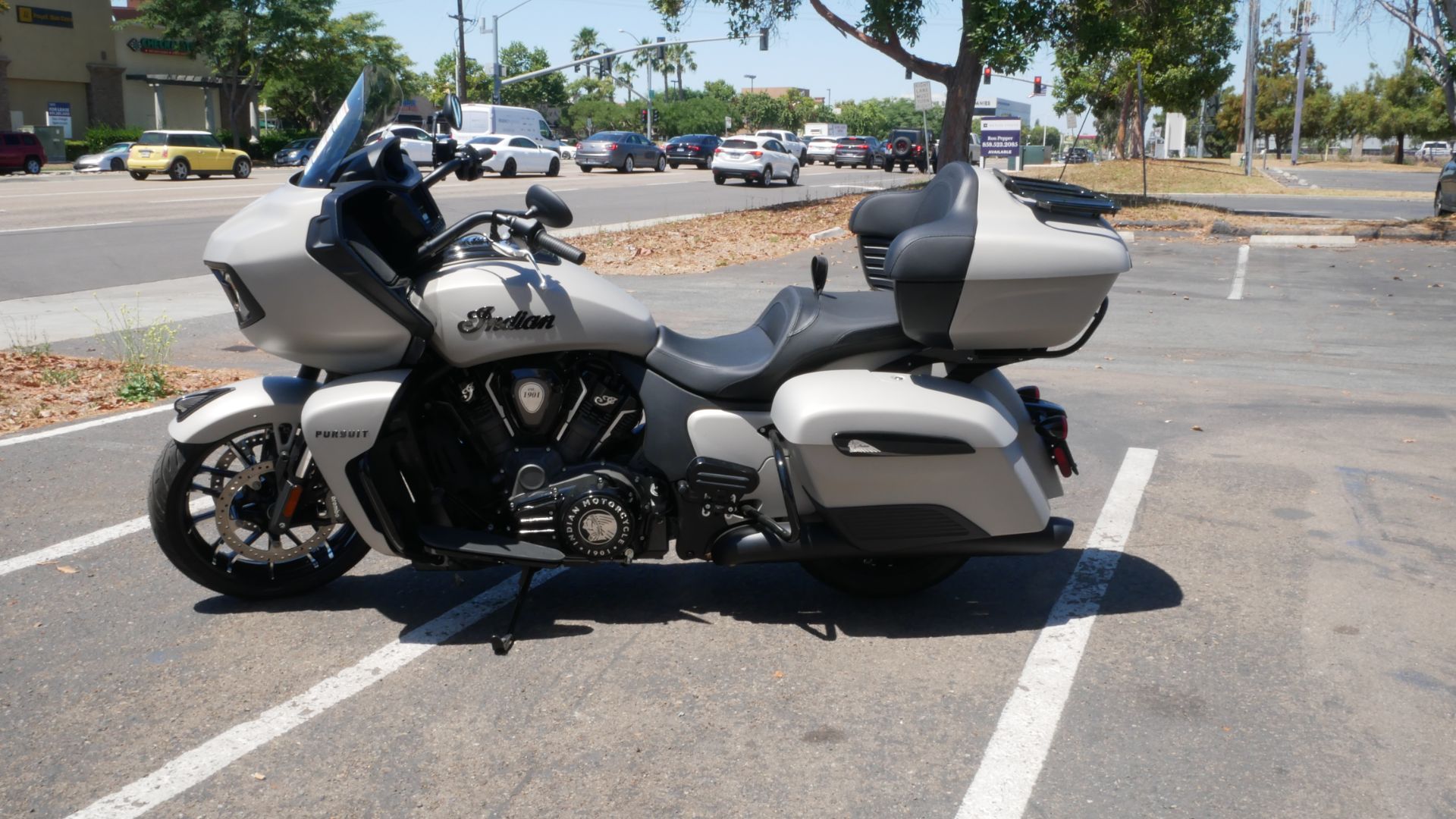 2023 Indian Motorcycle Pursuit® Dark Horse® with Premium Package in San Diego, California - Photo 6