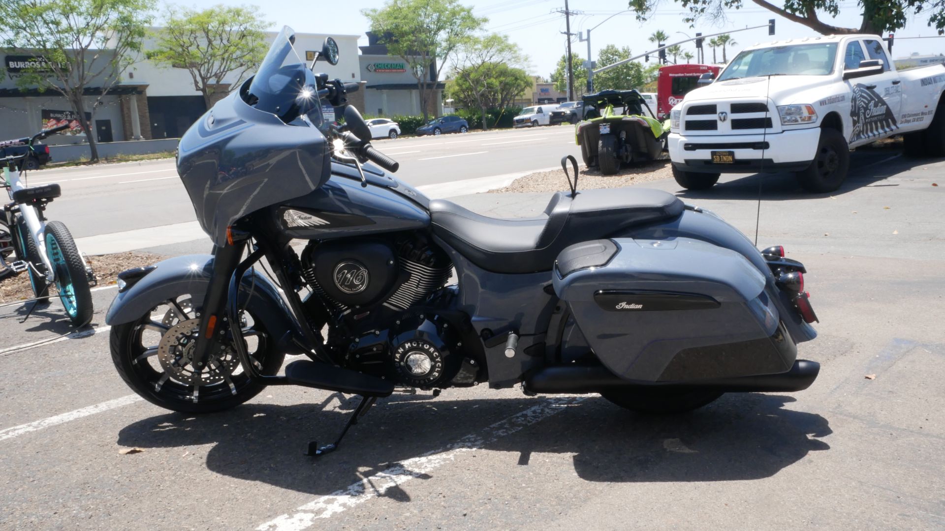 2024 Indian Motorcycle Chieftain® Dark Horse® Icon with PowerBand Audio Package in San Diego, California - Photo 6