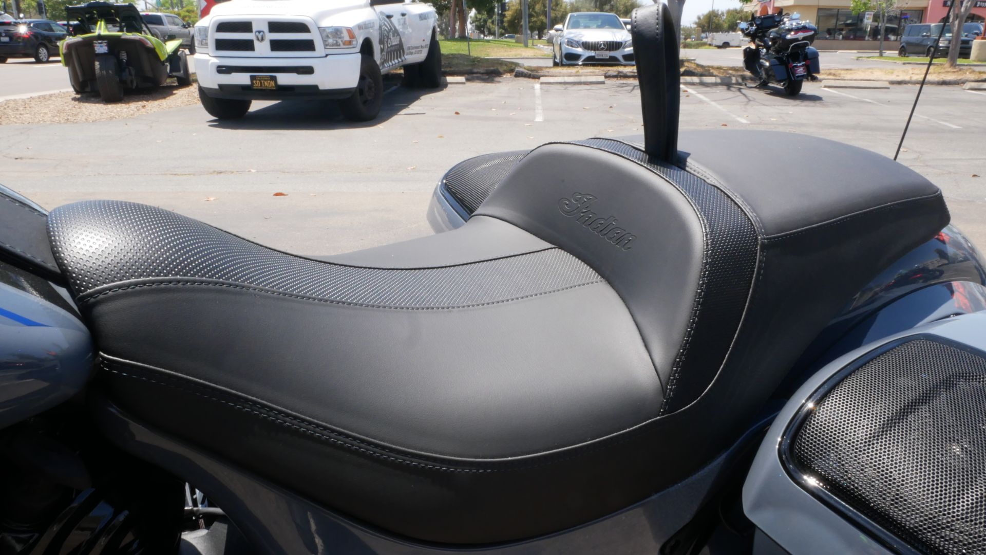 2024 Indian Motorcycle Chieftain® Dark Horse® Icon with PowerBand Audio Package in San Diego, California - Photo 18