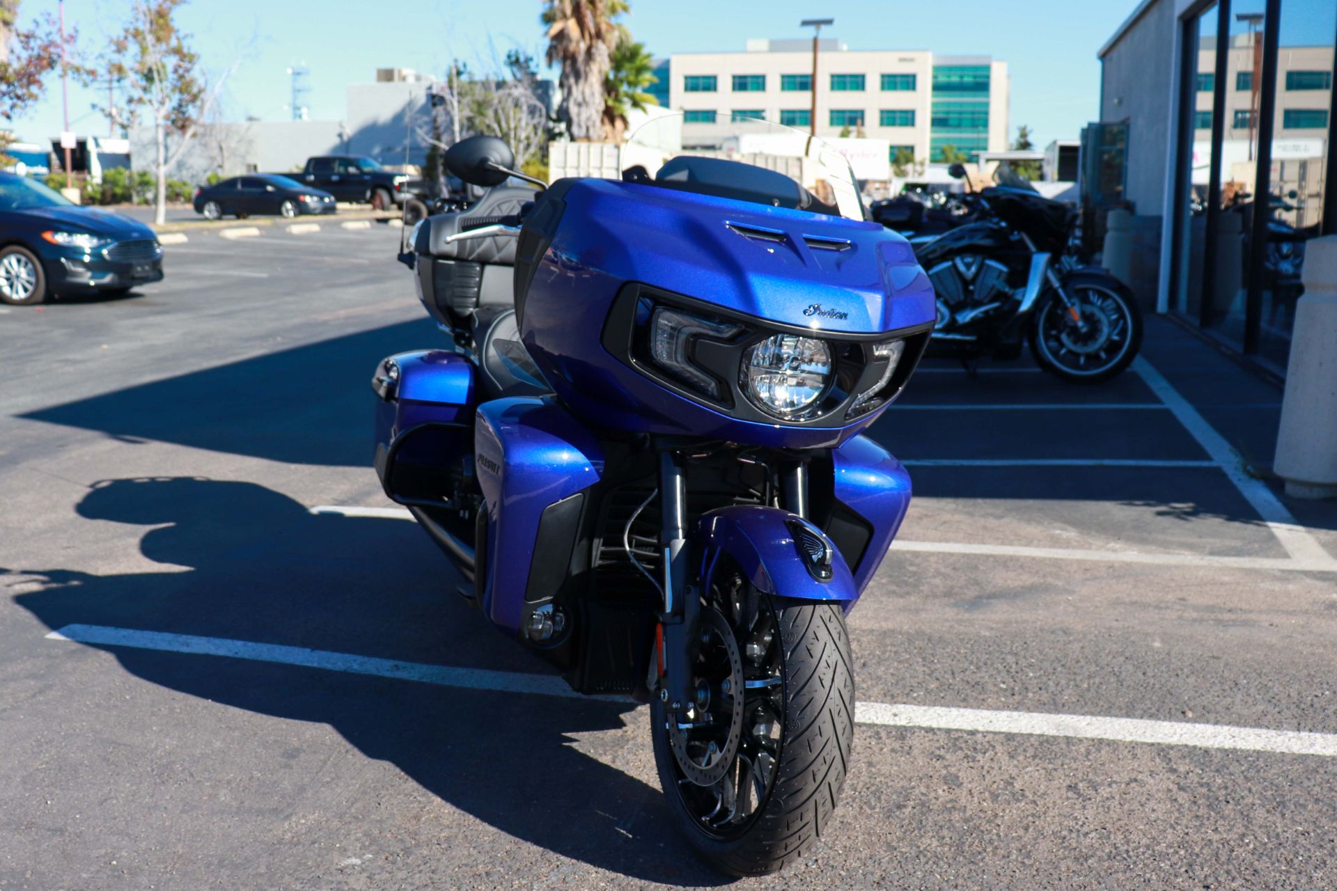 2022 Indian Pursuit® Dark Horse® with Premium Package in San Diego, California - Photo 4
