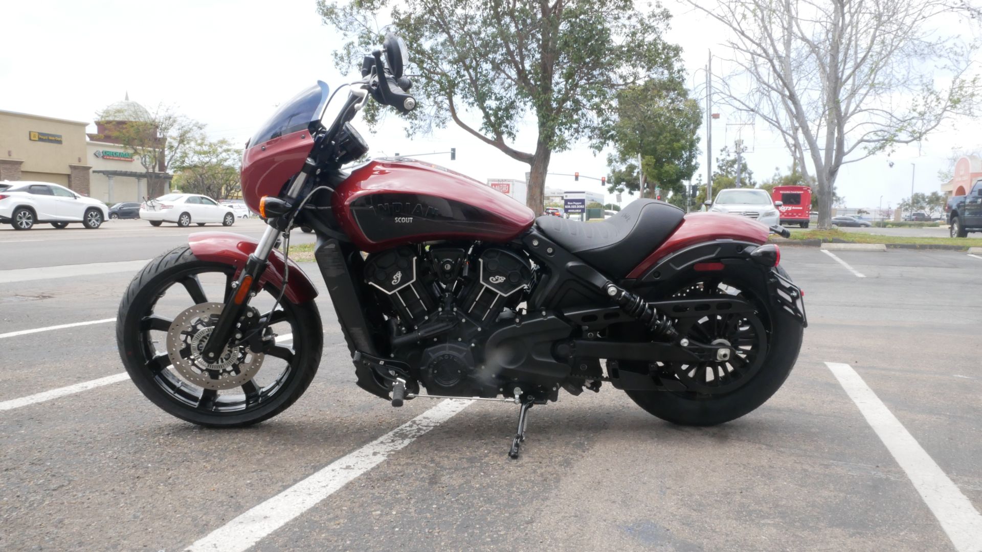 2023 Indian Motorcycle Scout® Rogue ABS Icon in San Diego, California - Photo 8