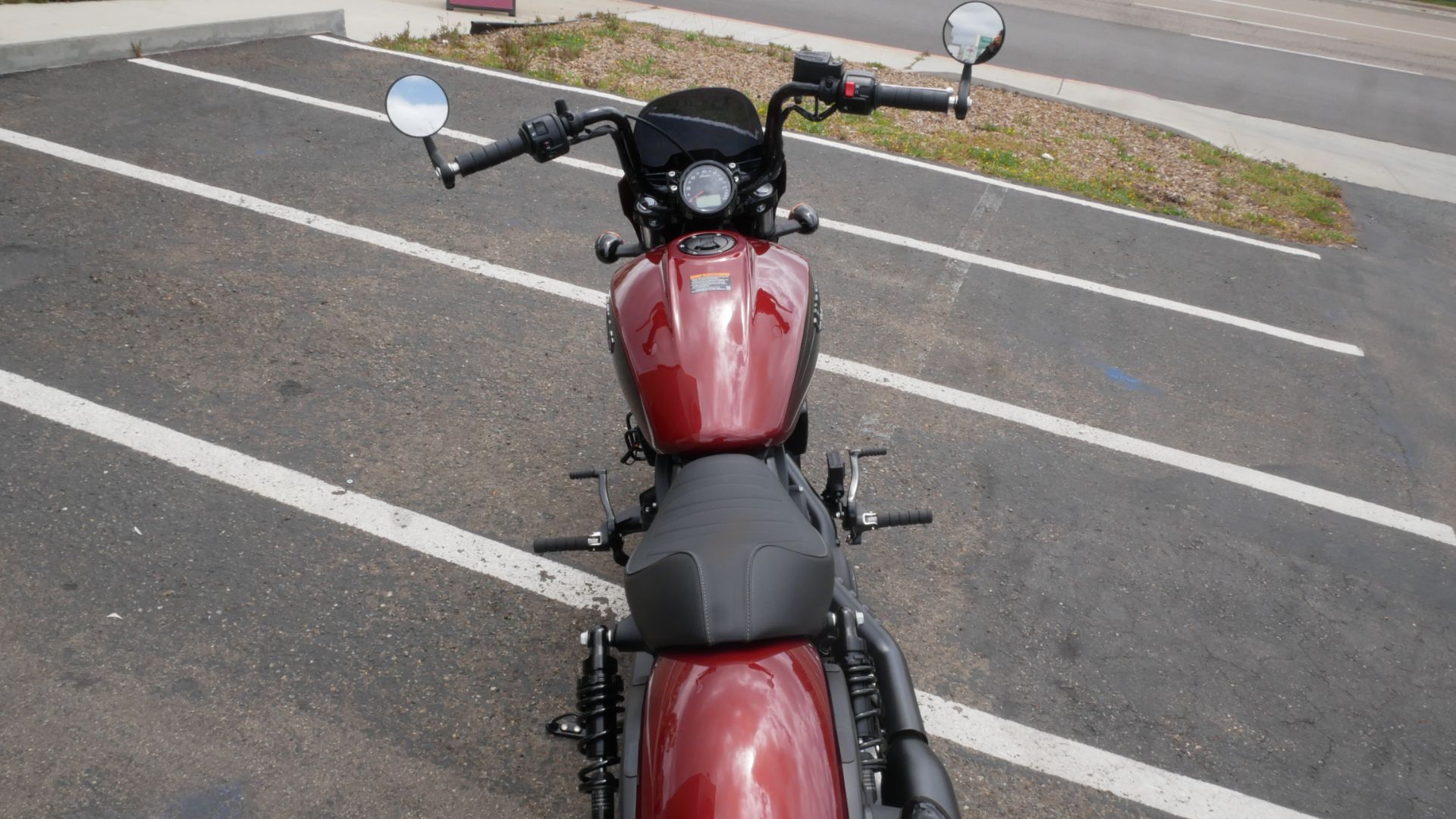 2023 Indian Motorcycle Scout® Rogue ABS Icon in San Diego, California - Photo 12