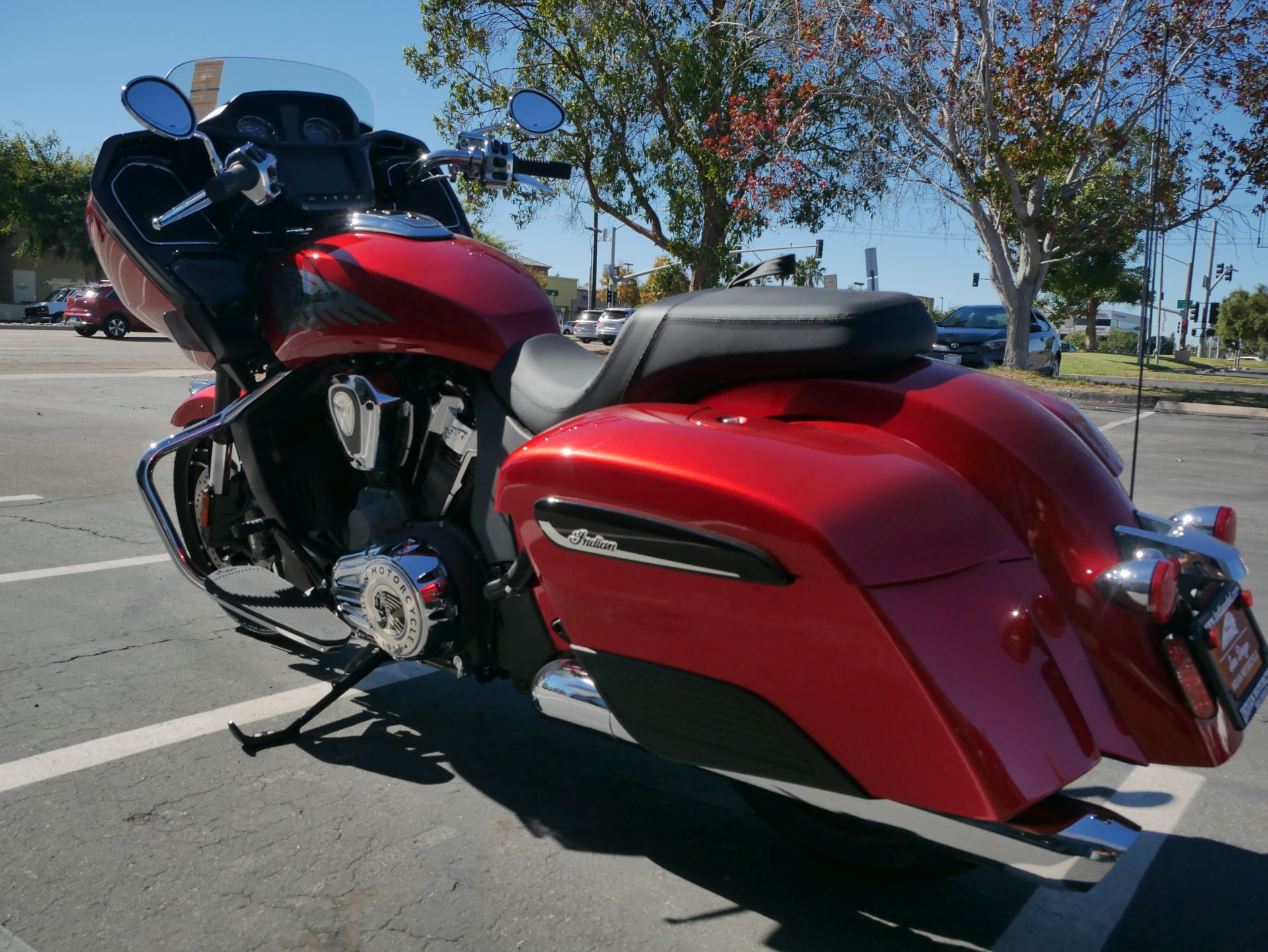 2021 Indian Challenger® Limited in San Diego, California - Photo 7