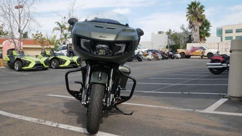 2023 Indian Motorcycle Challenger® Dark Horse® Icon in San Diego, California - Photo 7