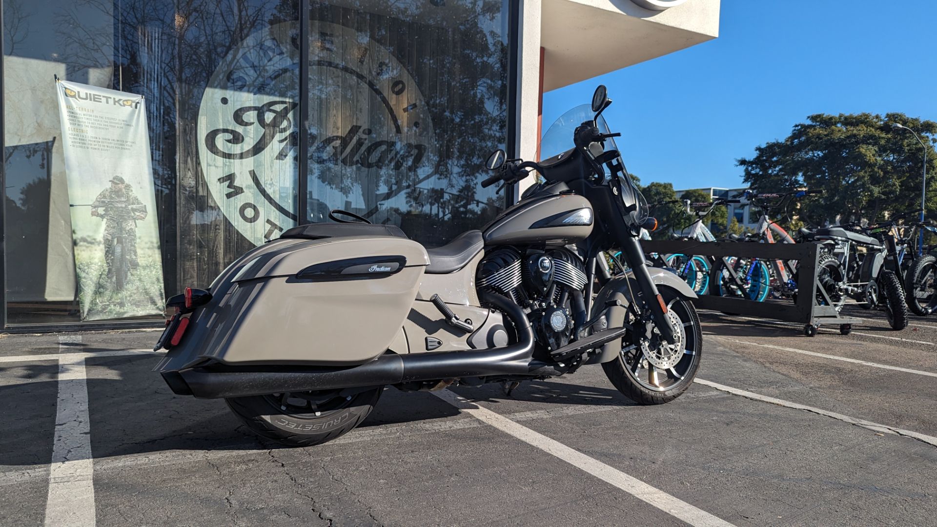 2022 Indian Motorcycle Springfield® Dark Horse® in San Diego, California - Photo 11