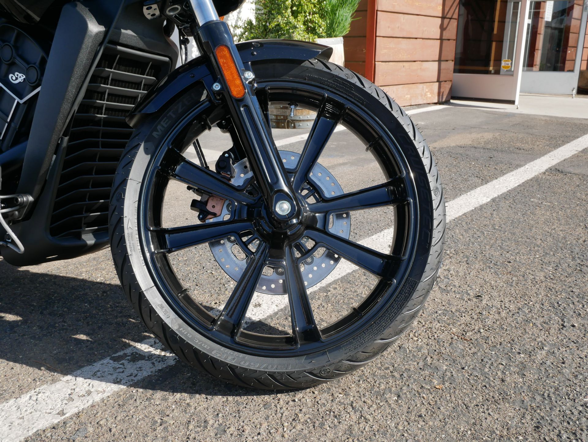 2023 Indian Motorcycle Scout® Rogue ABS Icon in San Diego, California - Photo 10