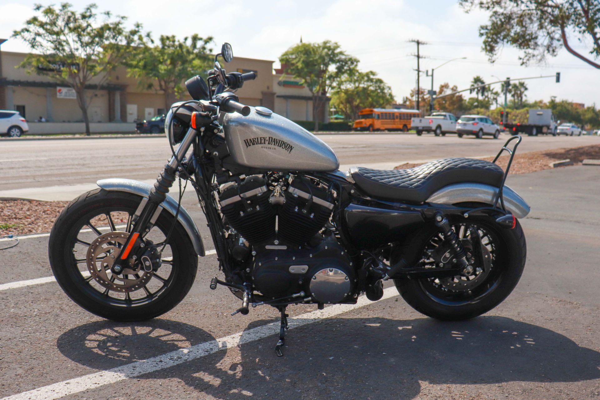 2015 Harley-Davidson Iron 883™ in San Diego, California - Photo 4