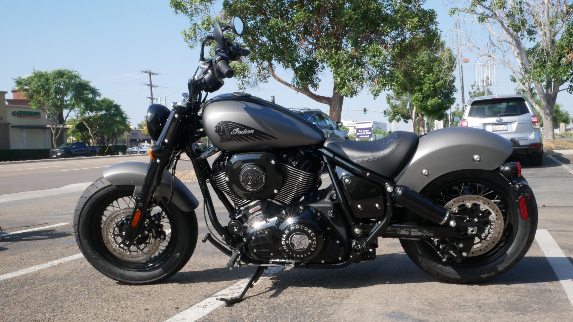2023 Indian Motorcycle Chief Bobber Dark Horse® in San Diego, California - Photo 6