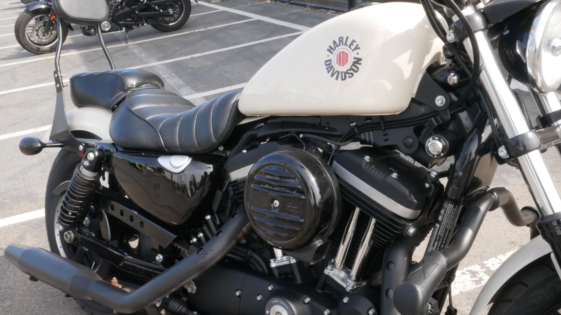 2022 Harley-Davidson Iron 883™ in San Diego, California - Photo 11