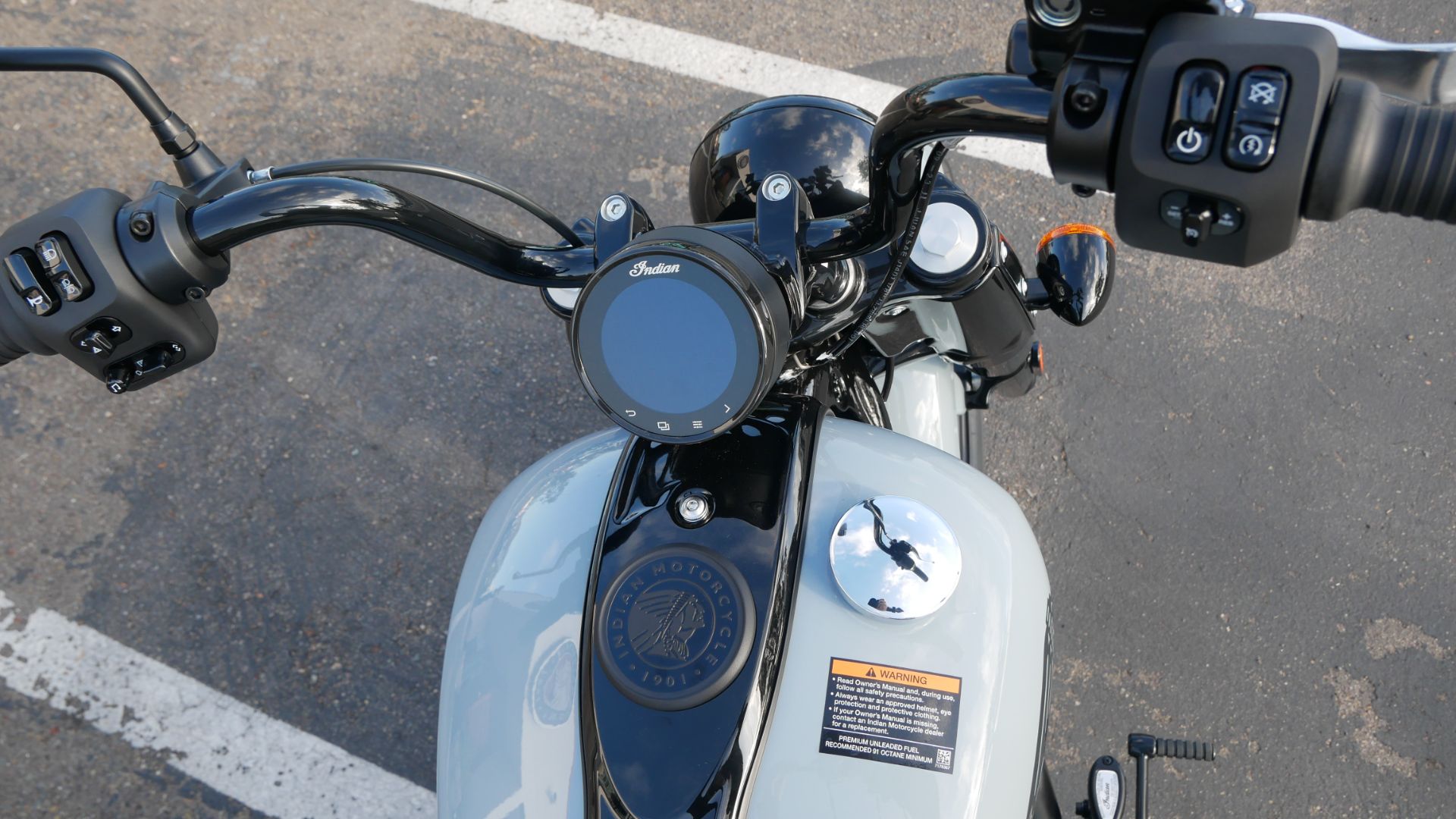 2024 Indian Motorcycle Chief Bobber Dark Horse® in San Diego, California - Photo 9
