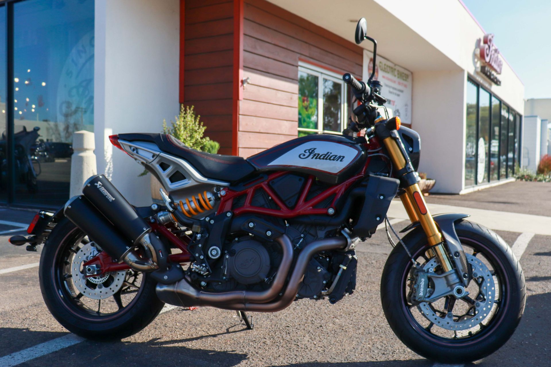 2022 Indian Motorcycle FTR R Carbon in San Diego, California - Photo 1