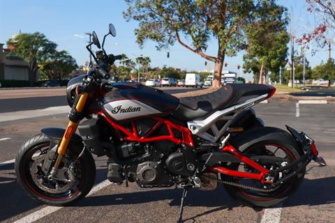 2022 Indian Motorcycle FTR R Carbon in San Diego, California - Photo 5