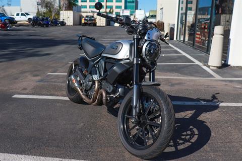 2017 Ducati Scrambler Icon in San Diego, California - Photo 2