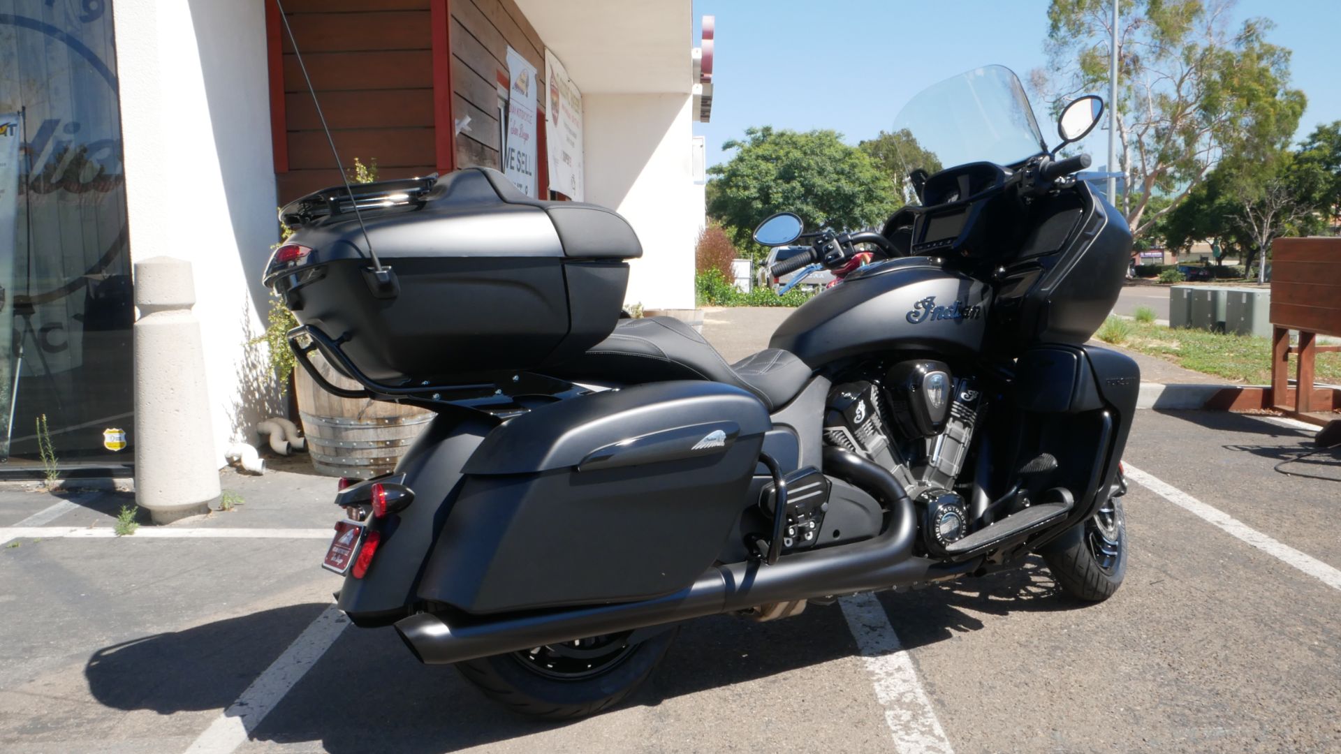 2023 Indian Motorcycle Pursuit® Dark Horse® with Premium Package in San Diego, California - Photo 3