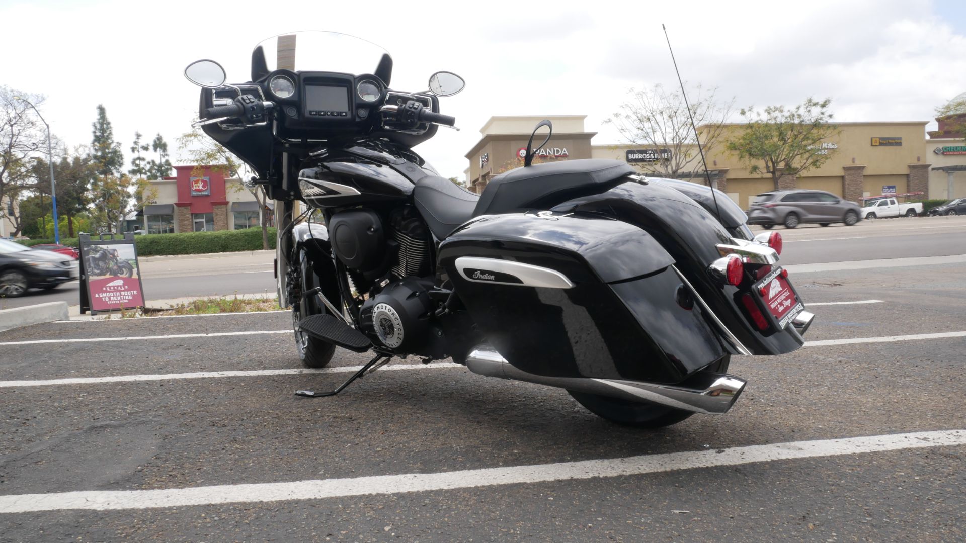 2023 Indian Motorcycle Chieftain® in San Diego, California - Photo 10