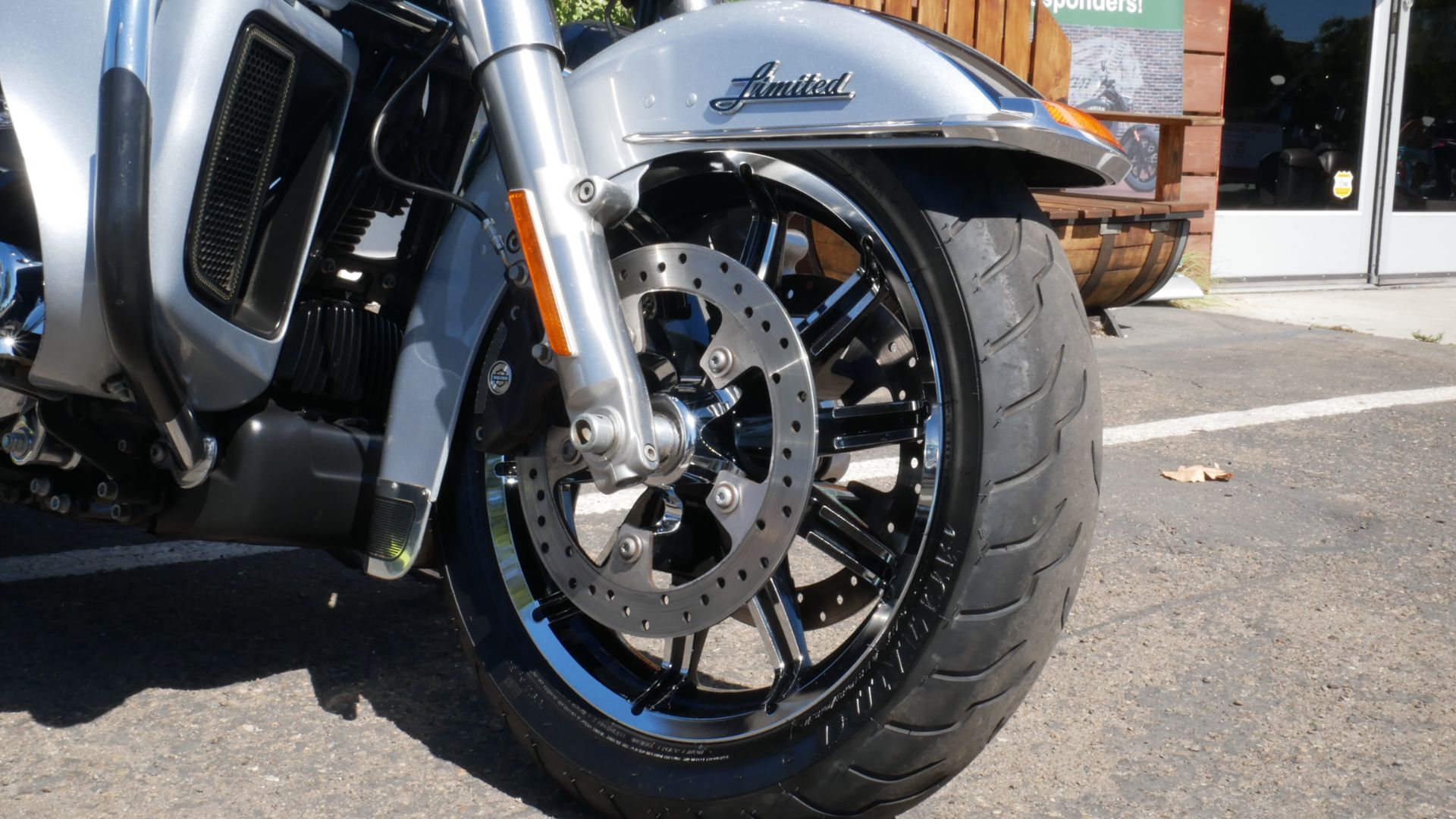 2019 Harley-Davidson Electra Glide® Ultra Classic® in San Diego, California - Photo 19