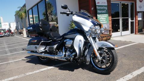 2019 Harley-Davidson Electra Glide® Ultra Classic® in San Diego, California - Photo 2