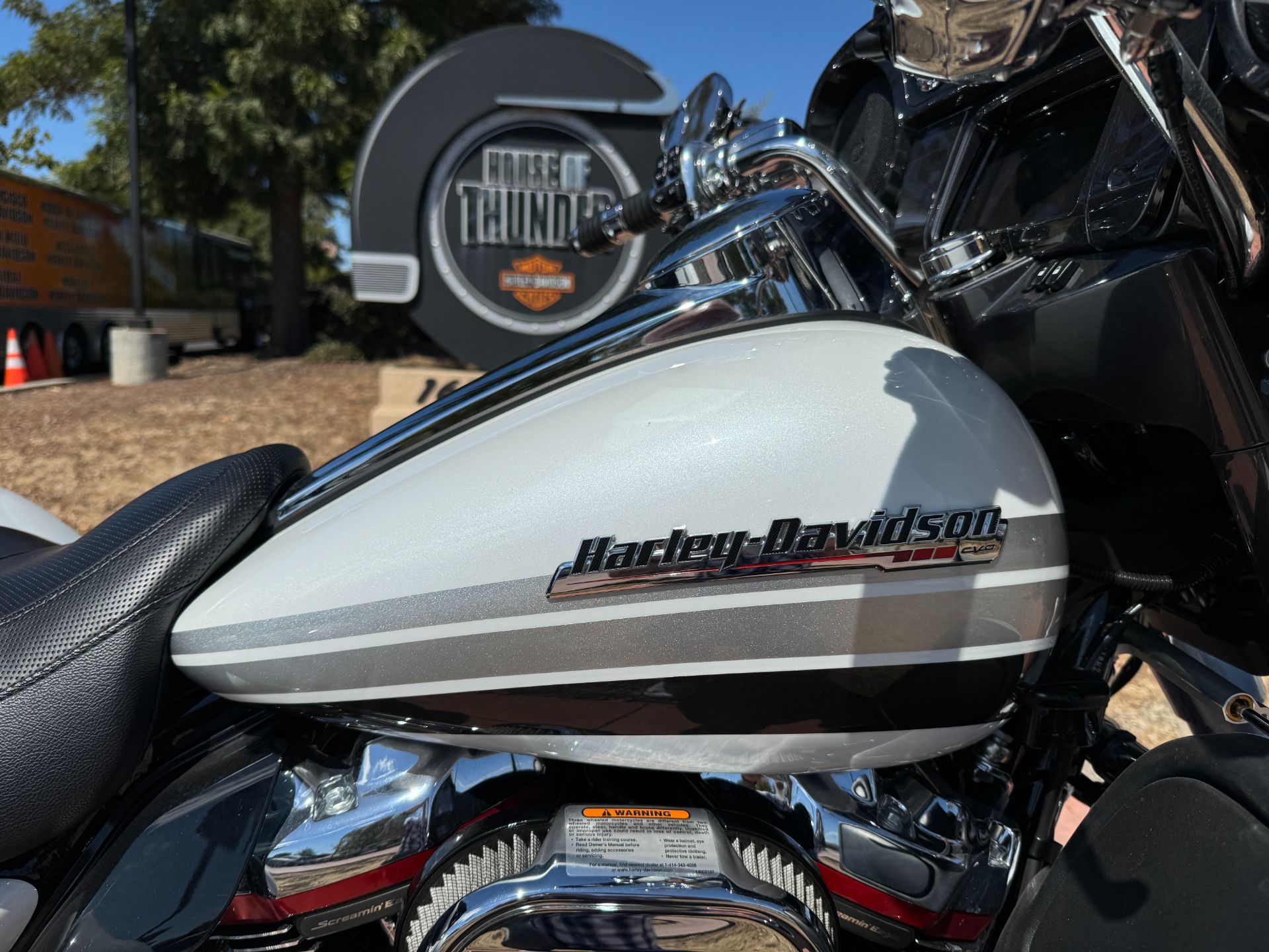 2020 Harley-Davidson Trike CVO™ Tri Glide® in Morgan Hill, California - Photo 2