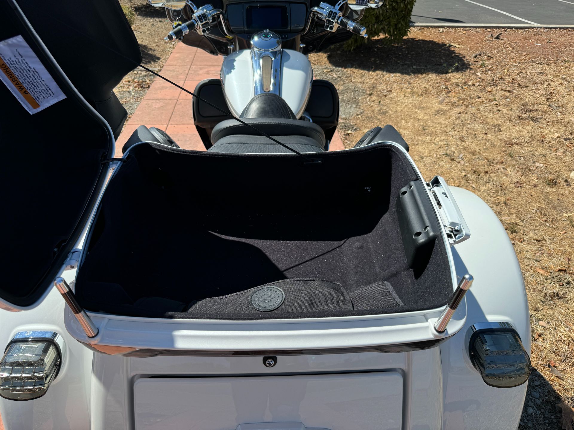 2020 Harley-Davidson Trike CVO™ Tri Glide® in Morgan Hill, California - Photo 16