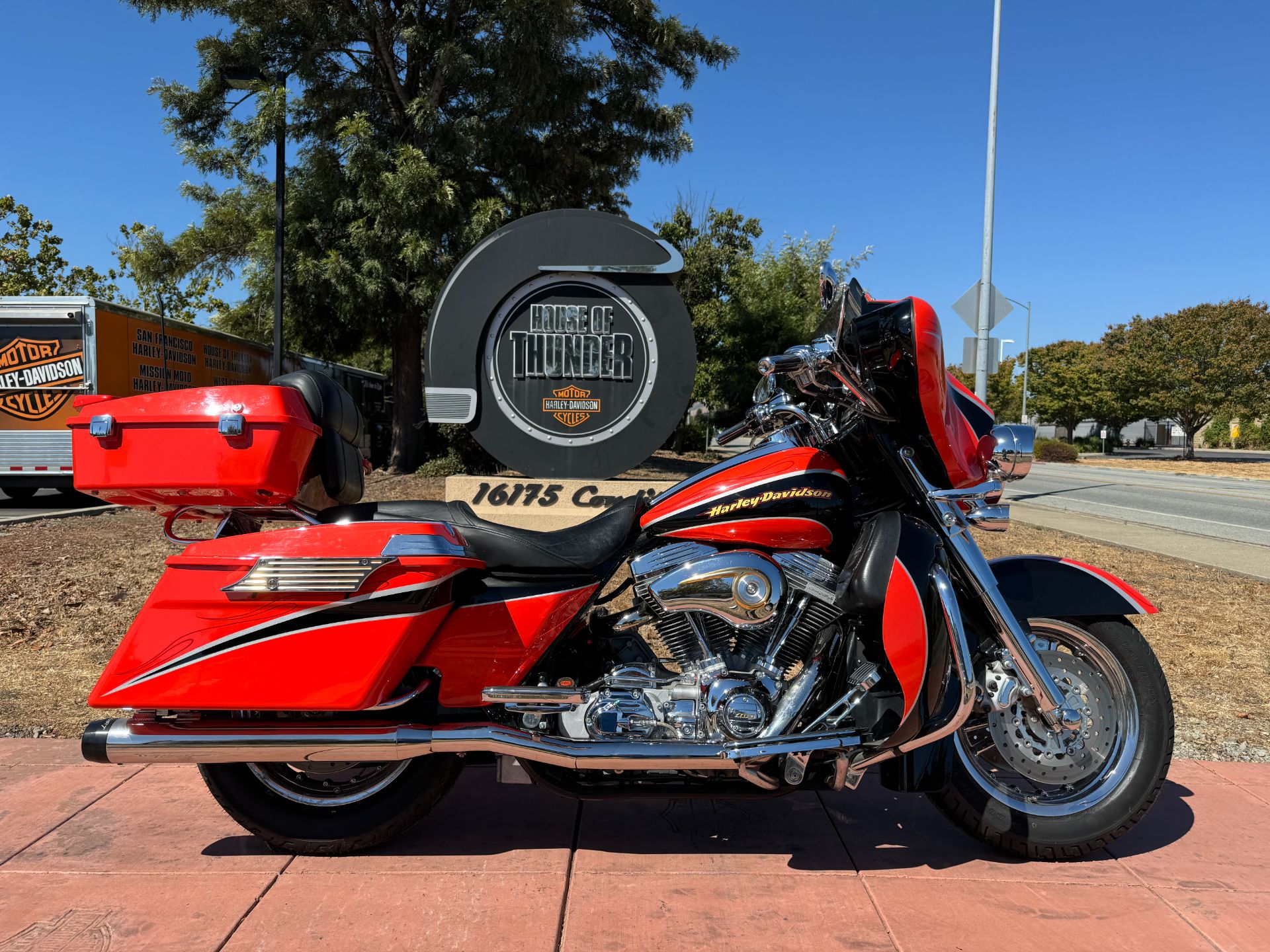 2004 Harley-Davidson FLHTCSE Screamin' Eagle® Electra Glide® in Morgan Hill, California - Photo 1