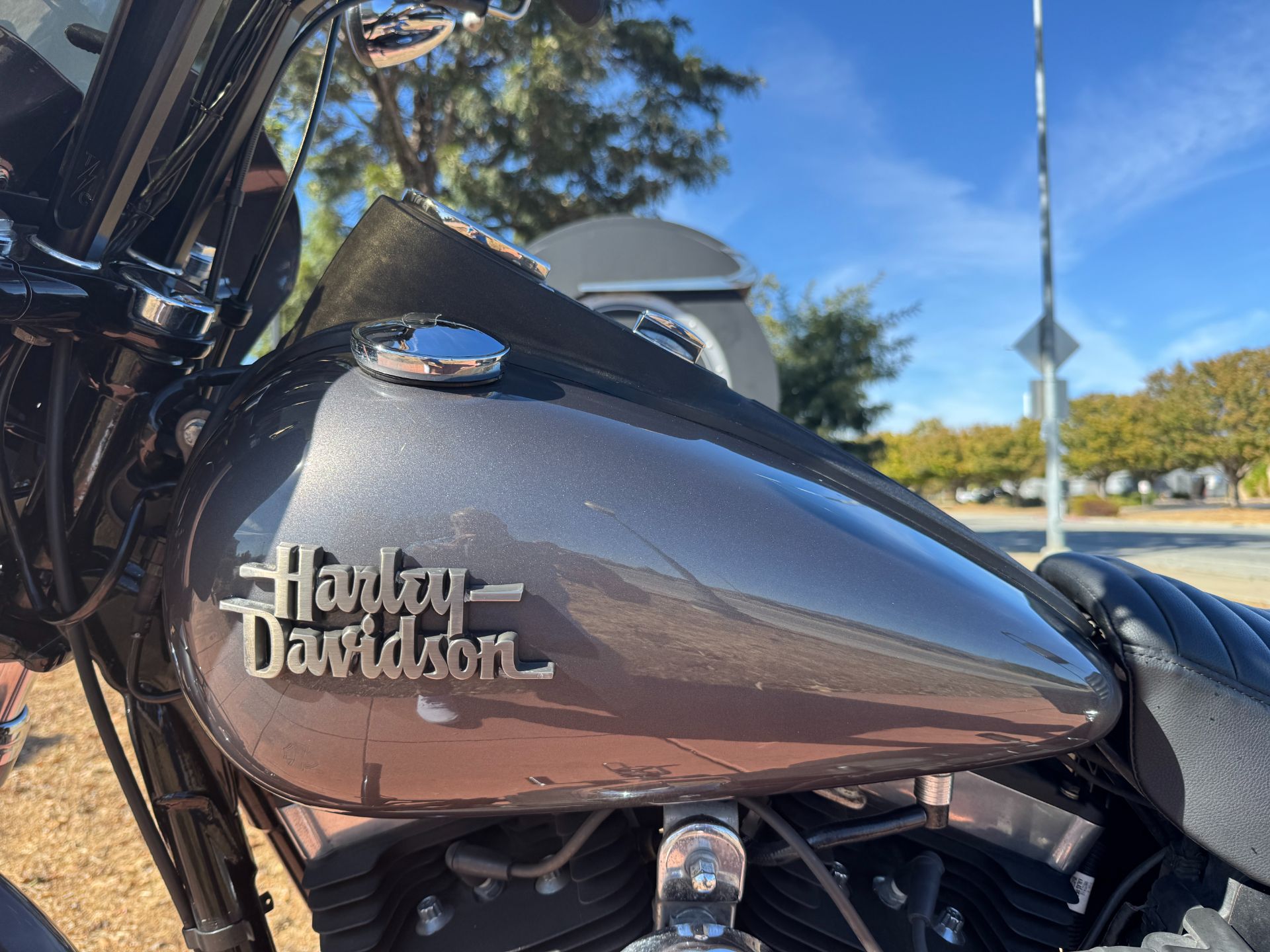 2014 Harley-Davidson Dyna® Street Bob® in Morgan Hill, California - Photo 11