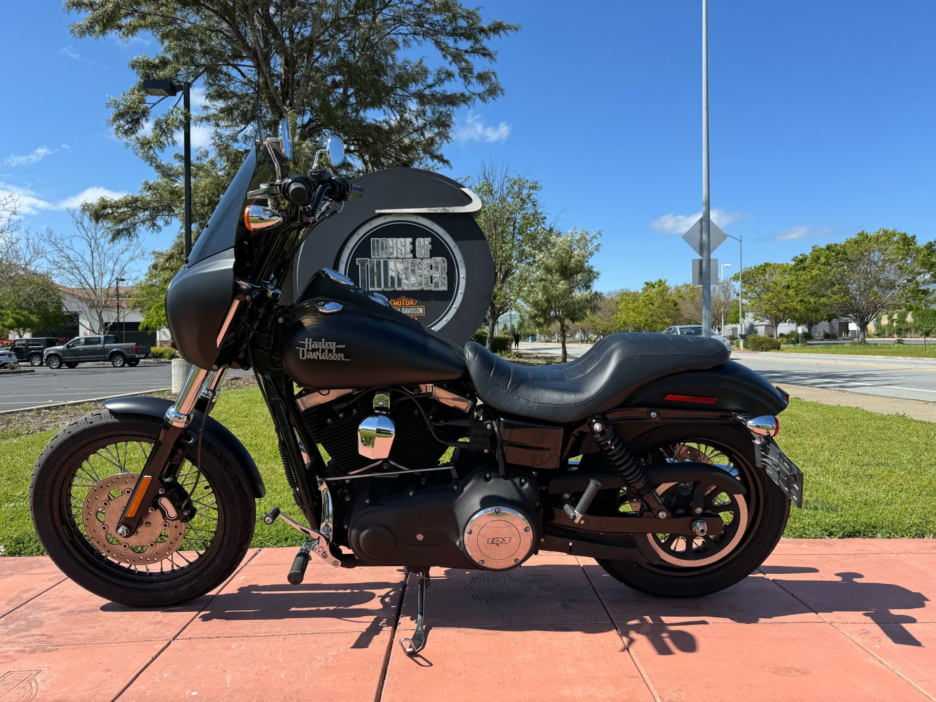 2014 Harley-Davidson Dyna® Street Bob® in Morgan Hill, California - Photo 10