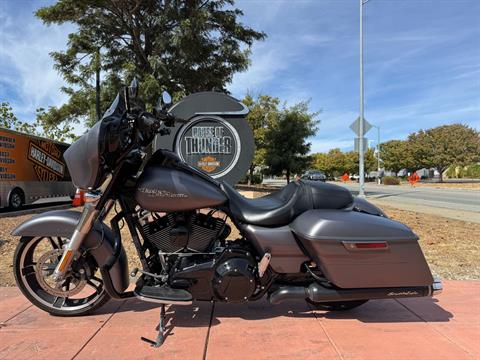 2016 Harley-Davidson Street Glide® Special in Morgan Hill, California - Photo 10