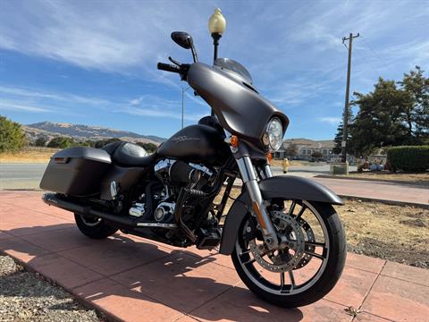 2016 Harley-Davidson Street Glide® Special in Morgan Hill, California - Photo 15