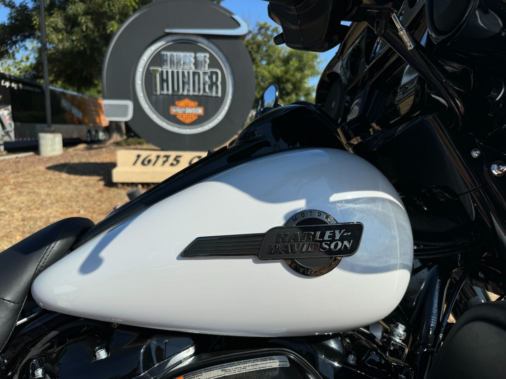 2024 Harley-Davidson Ultra Limited in Morgan Hill, California - Photo 2