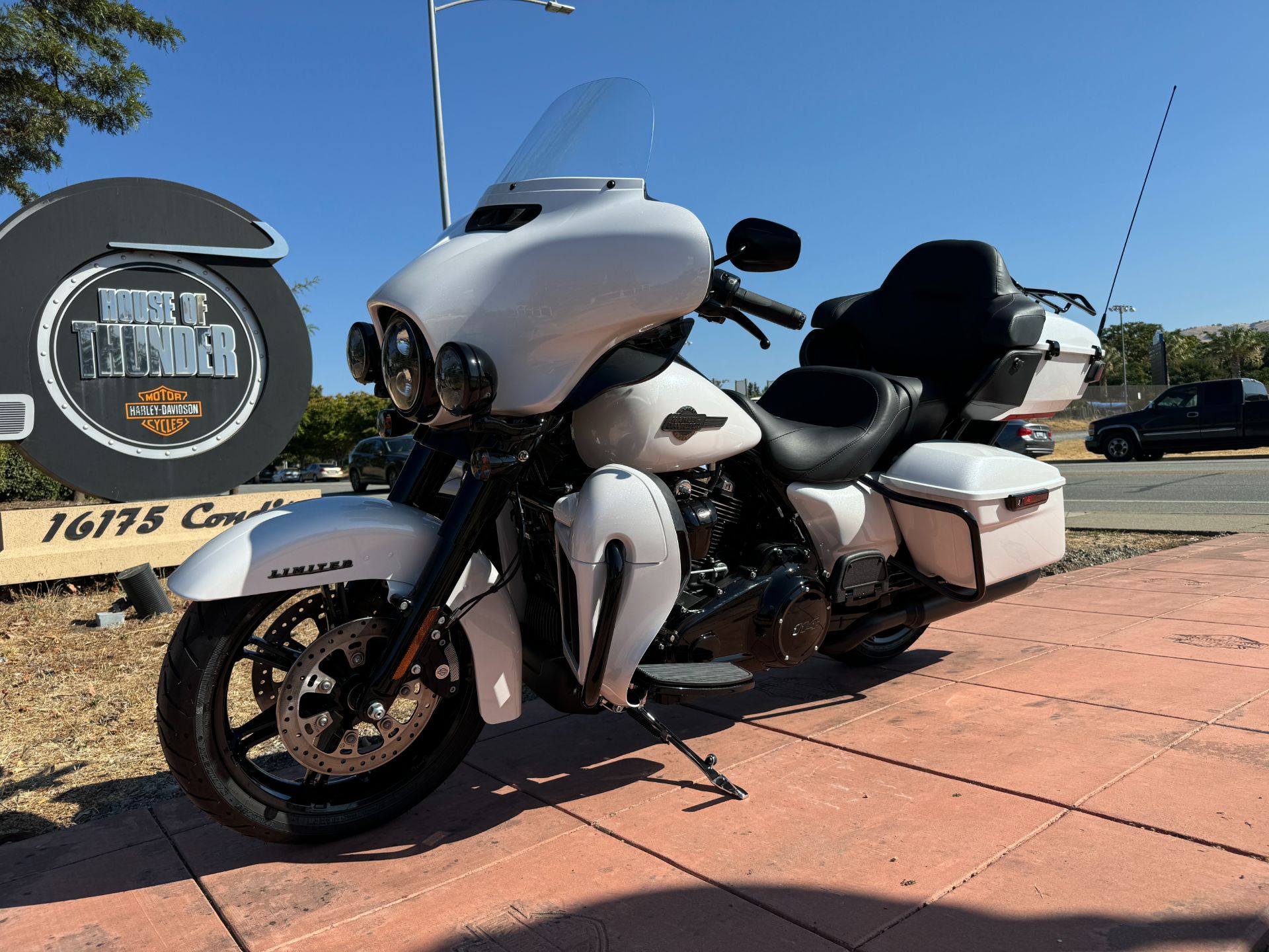 2024 Harley-Davidson Ultra Limited in Morgan Hill, California - Photo 13