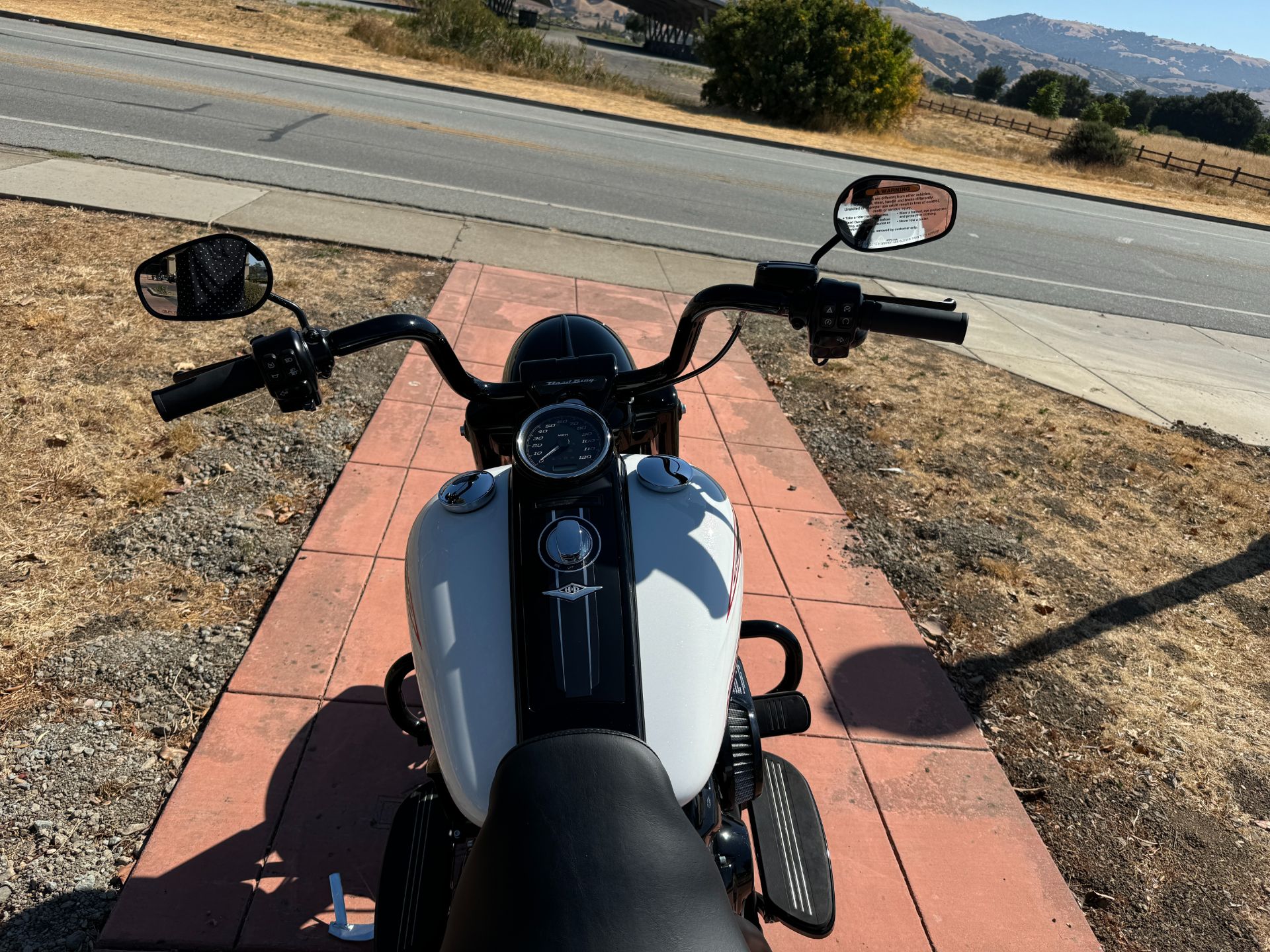 2023 Harley-Davidson Road King® Special in Morgan Hill, California - Photo 4