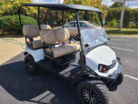 2023 E-Z-GO Liberty ELiTE 2.2 Single Pack with Light World Charger in Hendersonville, North Carolina - Photo 7