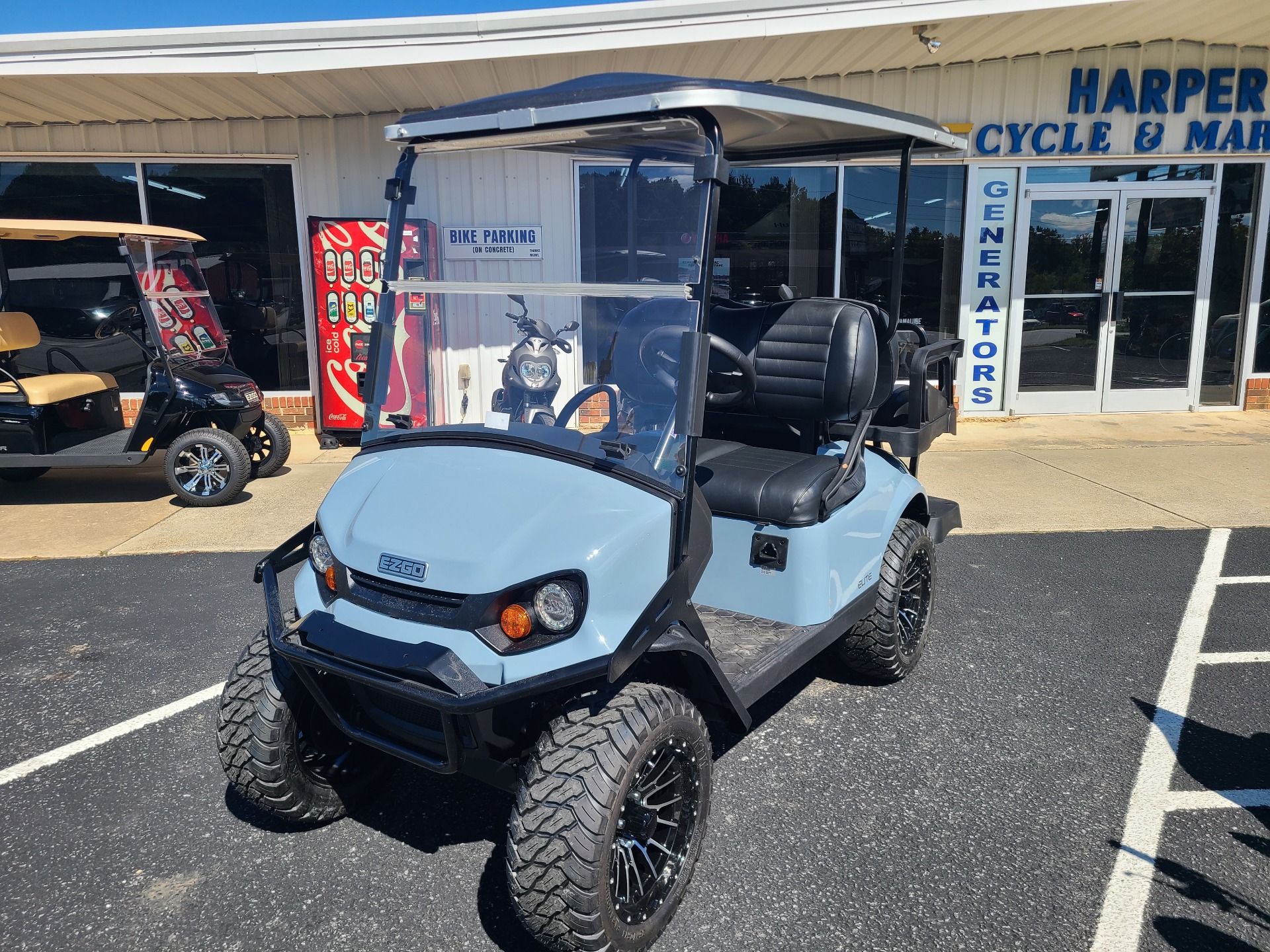 2023 E-Z-GO Express S4 ELiTE 2.2 Single Pack with Light World Charger in Hendersonville, North Carolina - Photo 2