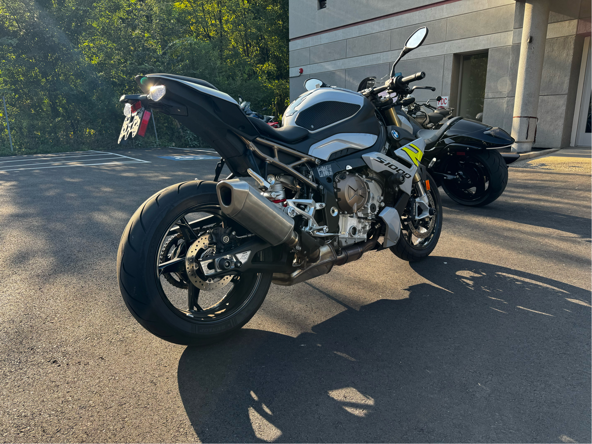 2022 BMW S 1000 R in Bala Cynwyd, Pennsylvania - Photo 6