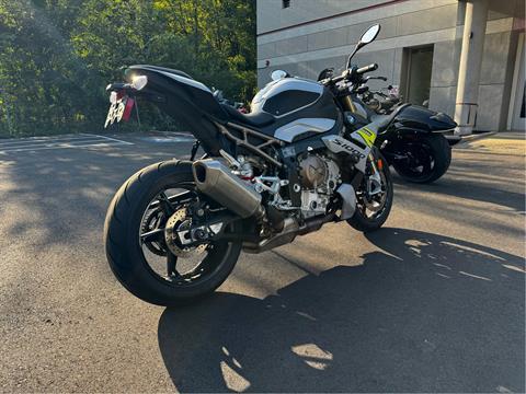 2022 BMW S 1000 R in Philadelphia, Pennsylvania - Photo 6