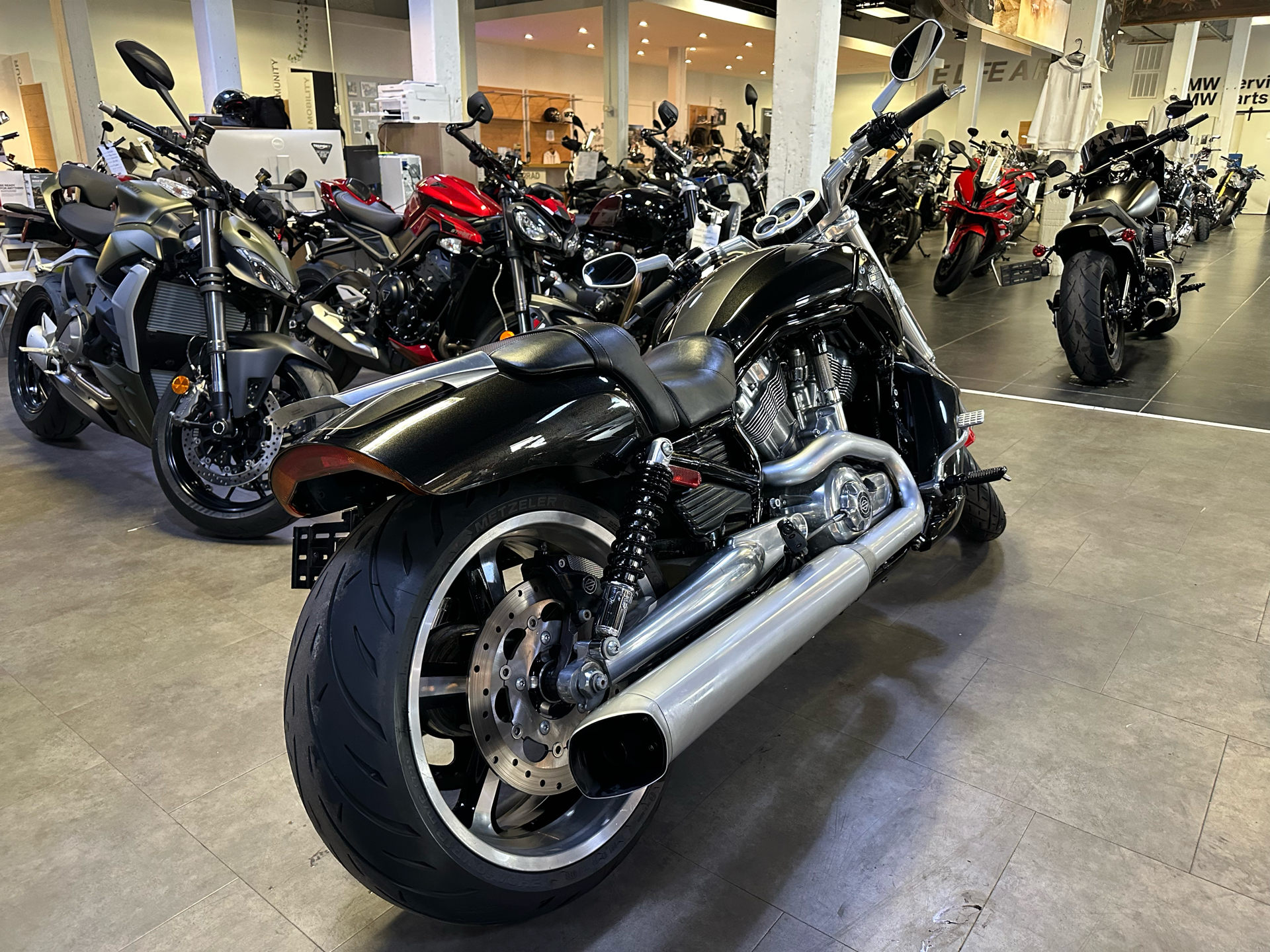 2015 Harley-Davidson V-Rod Muscle® in Philadelphia, Pennsylvania - Photo 5