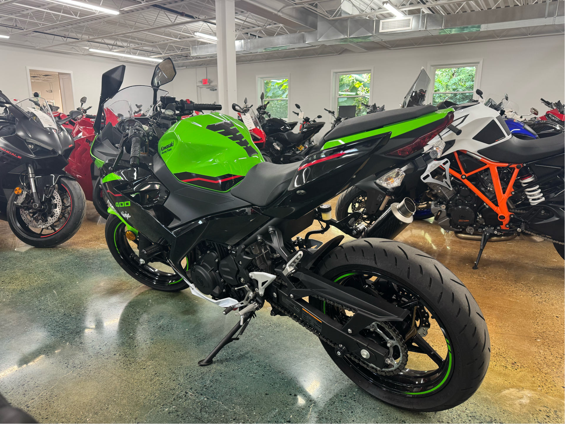 2022 Kawasaki Ninja 400 ABS KRT Edition in Bala Cynwyd, Pennsylvania - Photo 3