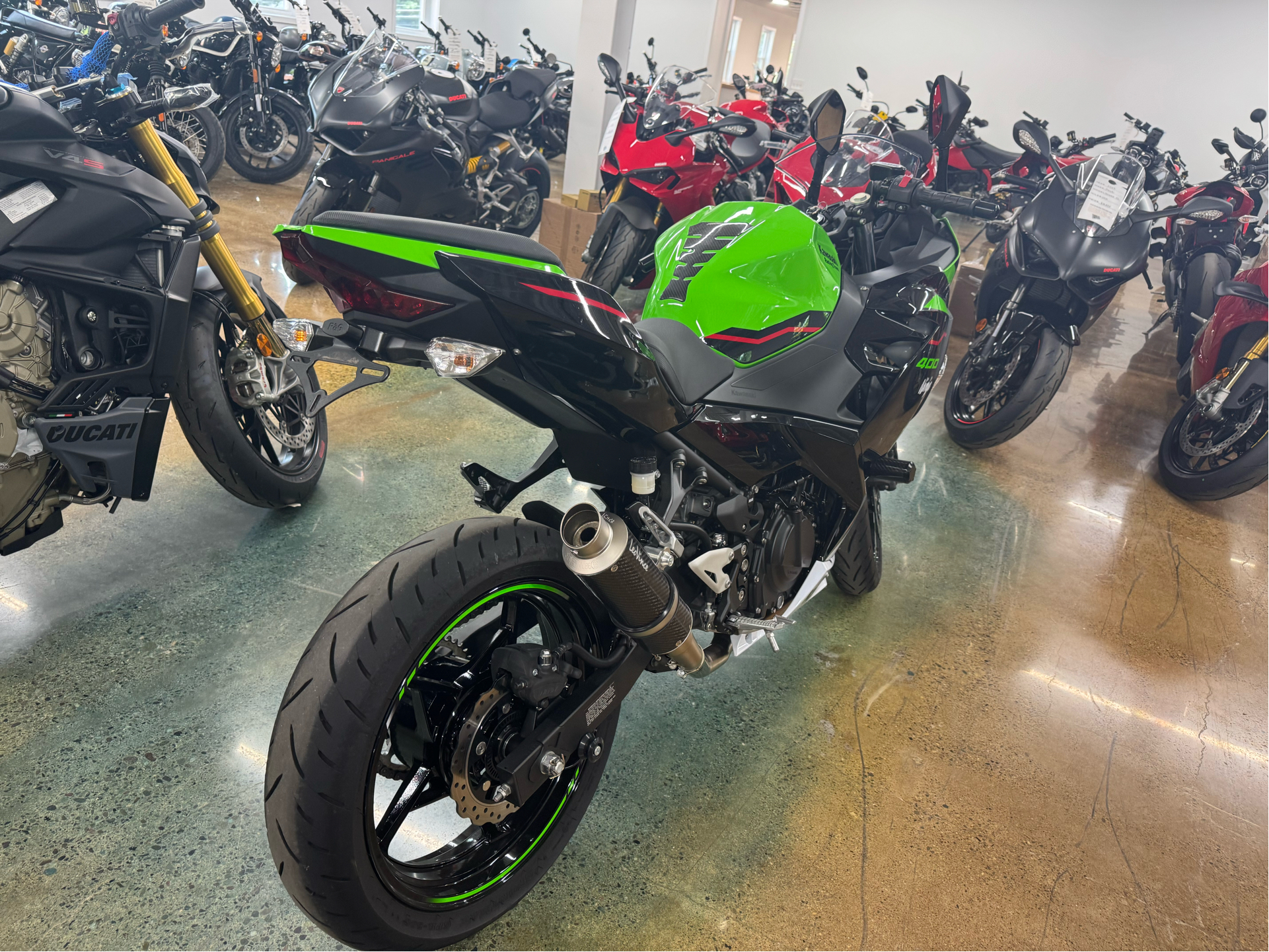 2022 Kawasaki Ninja 400 ABS KRT Edition in Bala Cynwyd, Pennsylvania - Photo 6