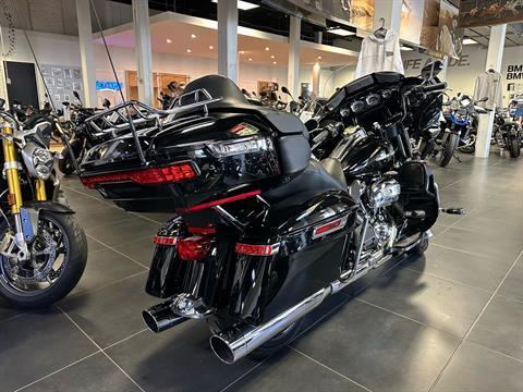 2019 Harley-Davidson Electra Glide® Ultra Classic® in Philadelphia, Pennsylvania - Photo 5