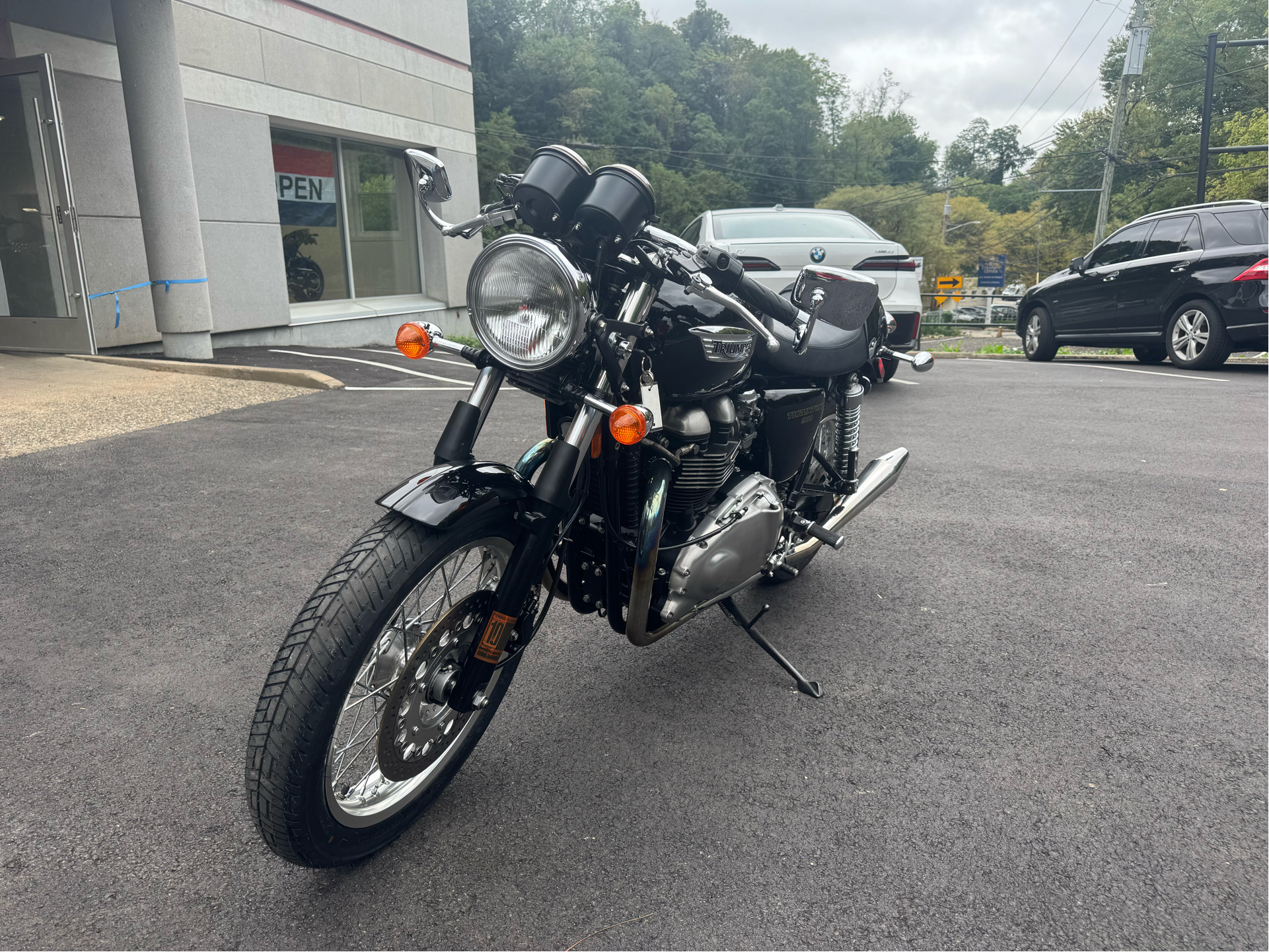 2010 Triumph Thruxton in Bala Cynwyd, Pennsylvania - Photo 3