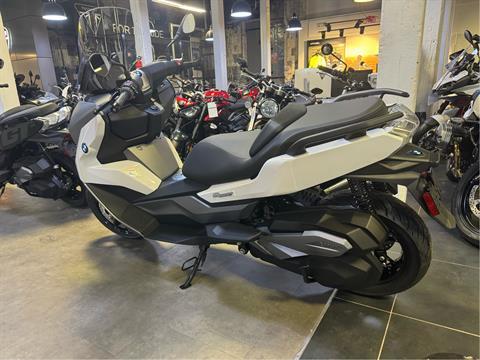 2024 BMW C 400 GT in Philadelphia, Pennsylvania - Photo 2