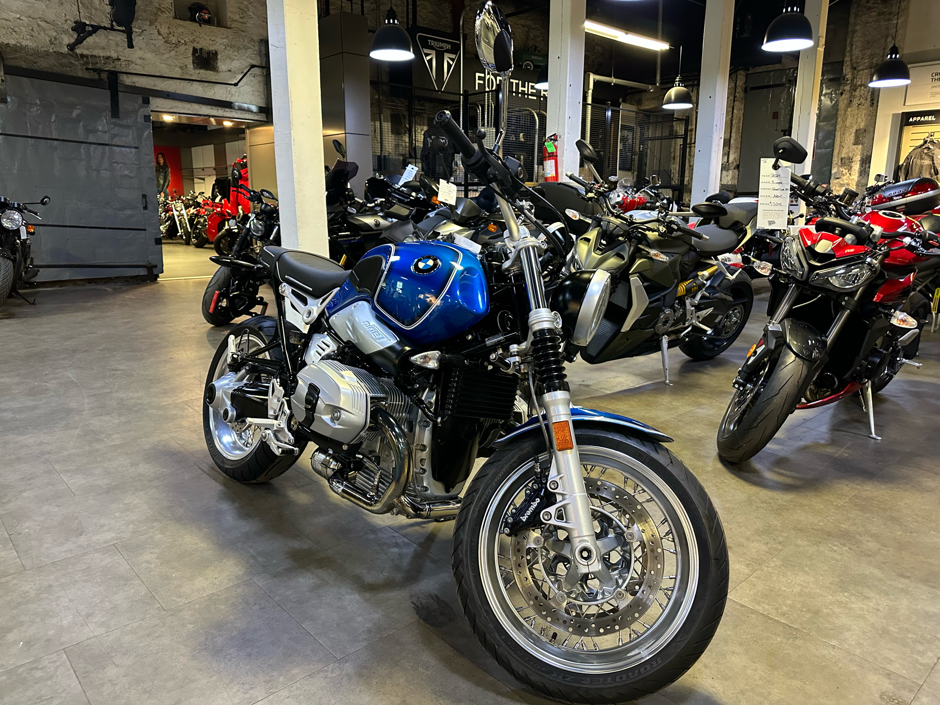 2020 BMW R nineT Pure in Bala Cynwyd, Pennsylvania - Photo 3