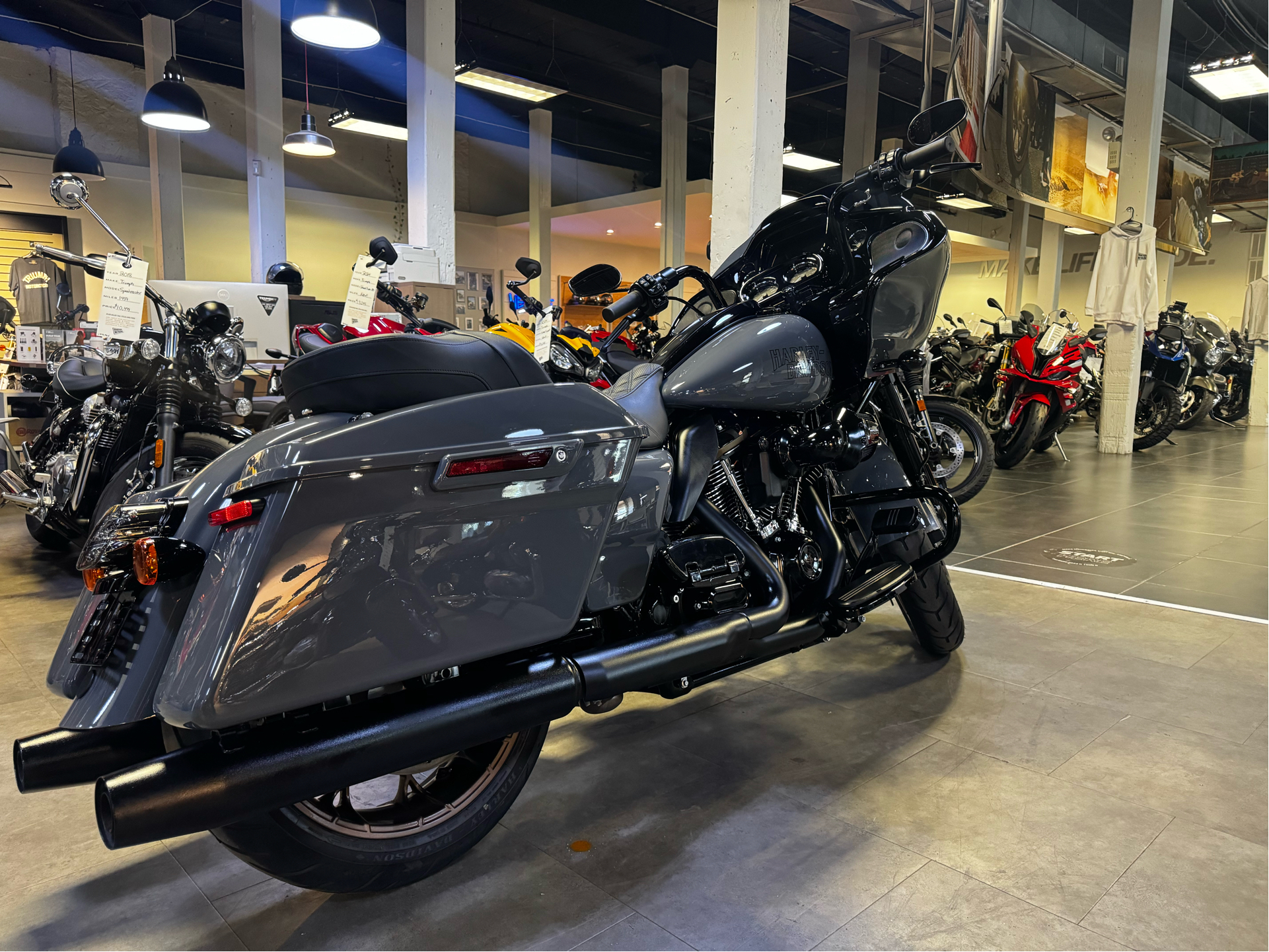 2022 Harley-Davidson Road Glide® ST in Philadelphia, Pennsylvania - Photo 6