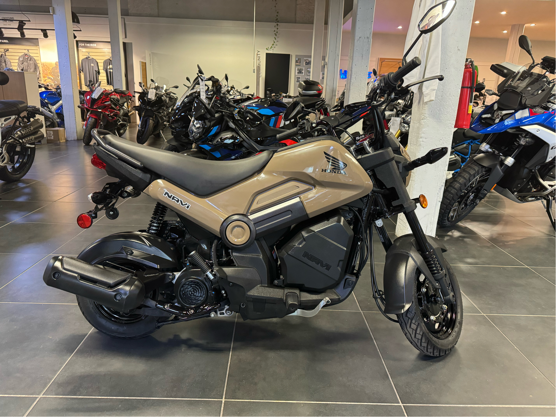 2022 Honda Navi in Bala Cynwyd, Pennsylvania - Photo 1