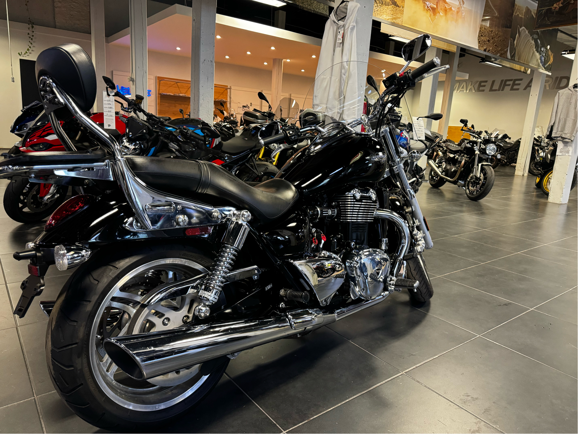 2010 Triumph Thunderbird in Bala Cynwyd, Pennsylvania - Photo 6