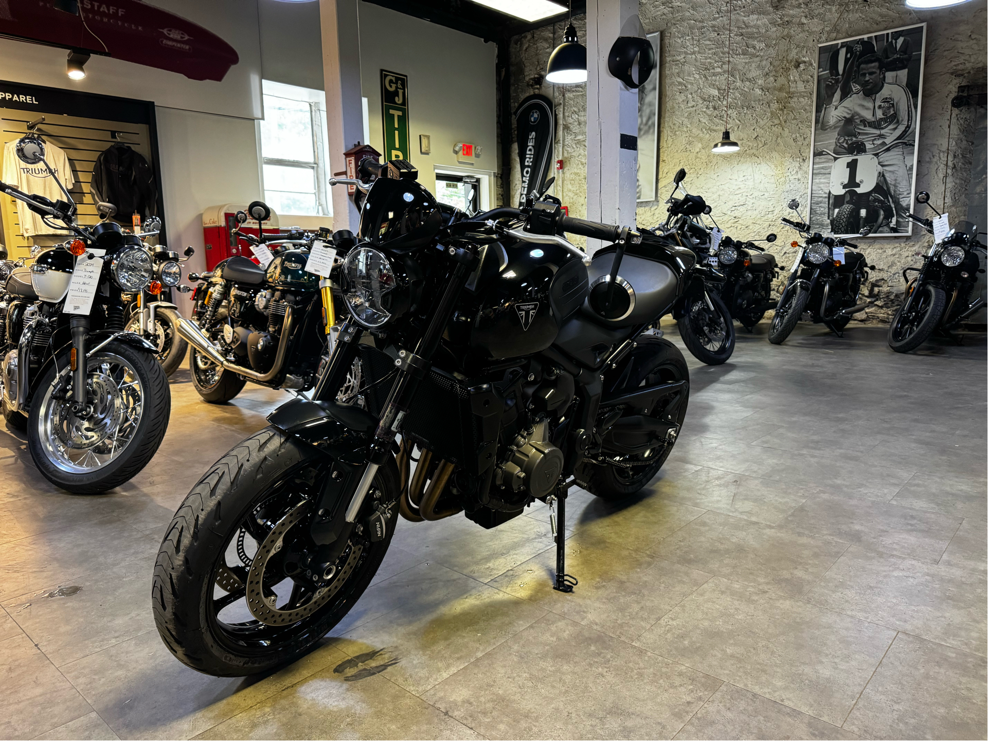 2022 Triumph Trident 660 in Bala Cynwyd, Pennsylvania - Photo 3