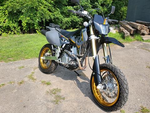 2016 Suzuki DR-Z400SM in Ransomville, New York - Photo 11