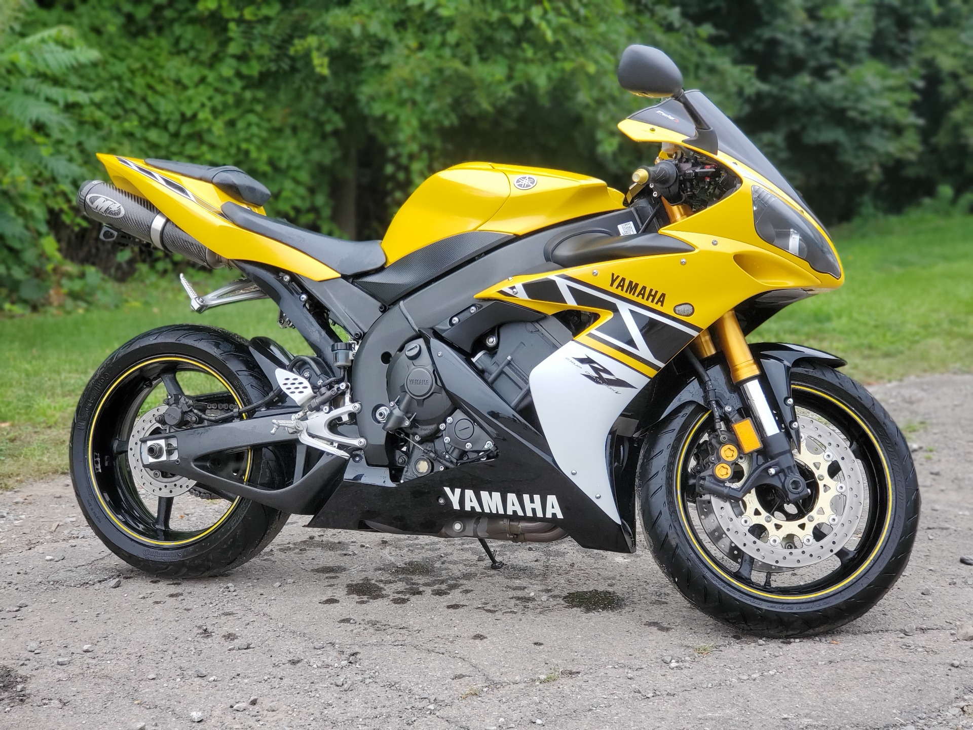 2006 Yamaha YZF-R1 in Ransomville, New York - Photo 2